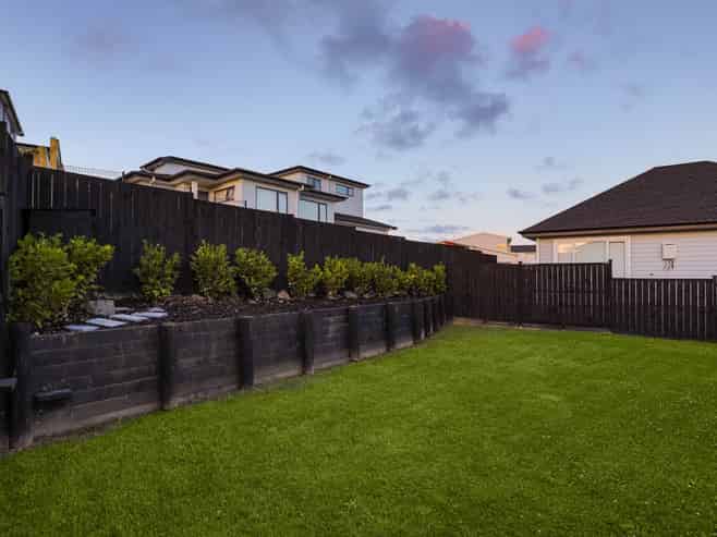 4 Godfrey Drive, Millwater