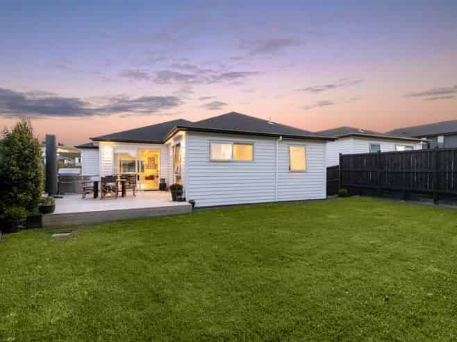 4 Godfrey Drive, Millwater