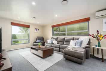 59 Amesbury Drive, Churton Park