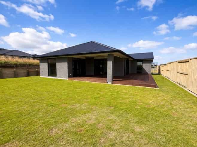 5 Kopakopa Crescent, Wharewaka