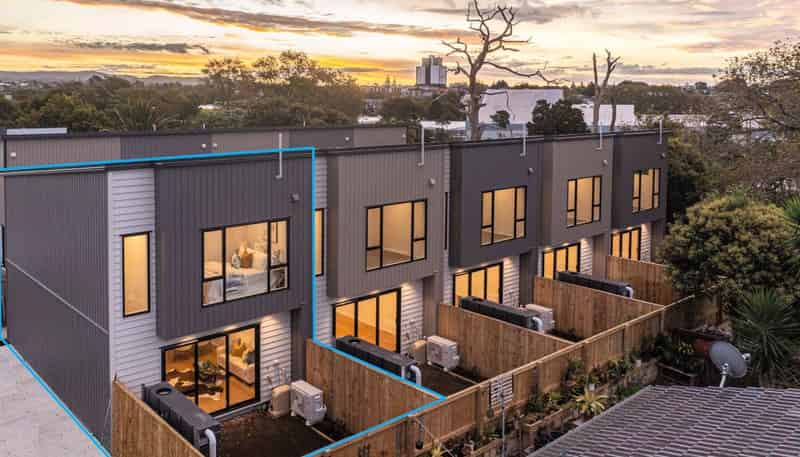 7/36 Edmonton Road, Henderson