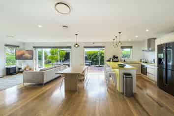 15 Argyle Street, Waipu