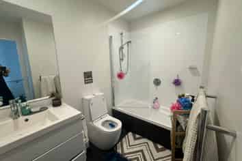 34 Ara Mara Hua, Henderson