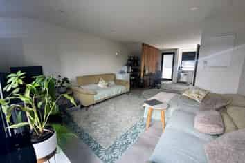 34 Ara Mara Hua, Henderson