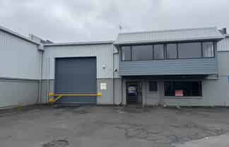 High Stud Warehouse + Office Unit | Smales Road