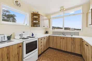 21A David Crescent, Karori