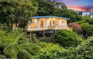 21A David Crescent, Karori