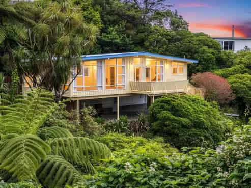 21A David Crescent, Karori