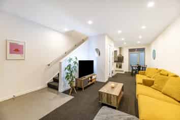 11/59 The Parade, Island Bay