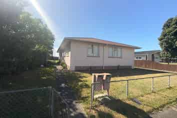 22  Desmond Road, Te Hapara