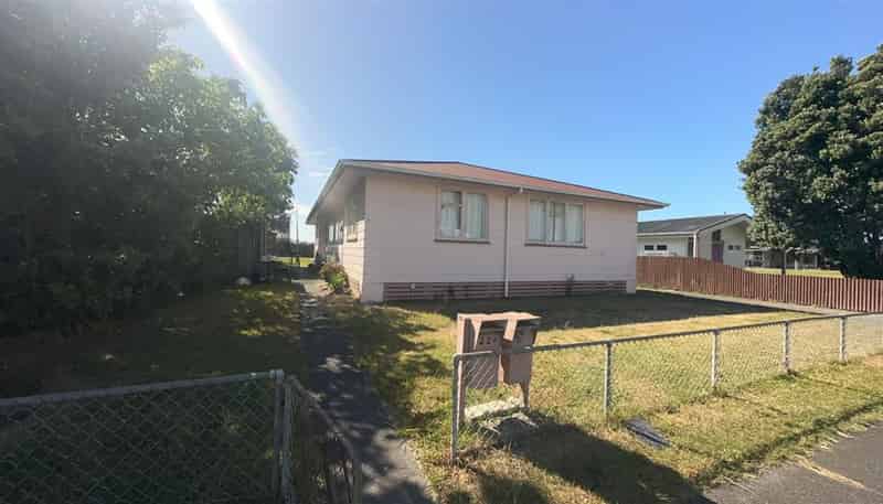 22  Desmond Road, Te Hapara