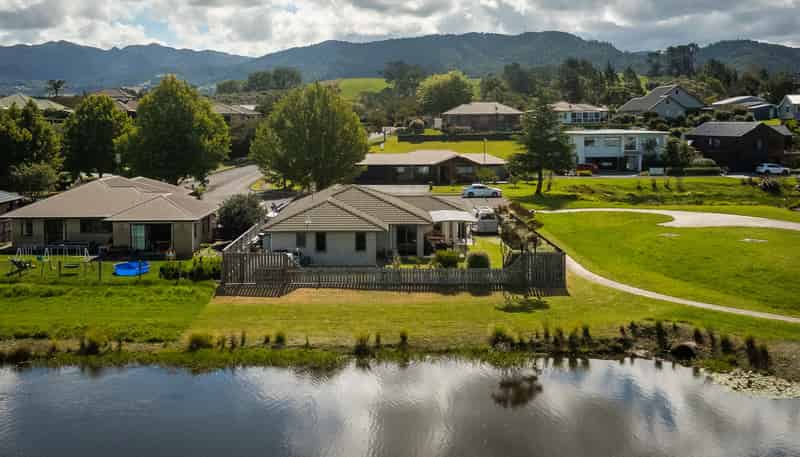 15 Uretara Drive, Katikati