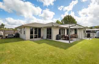 15 Uretara Drive, Katikati