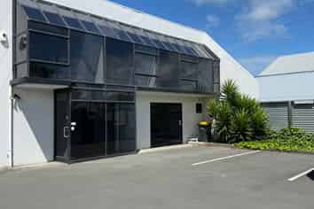 Tidy Modern Sydenham Industrial 