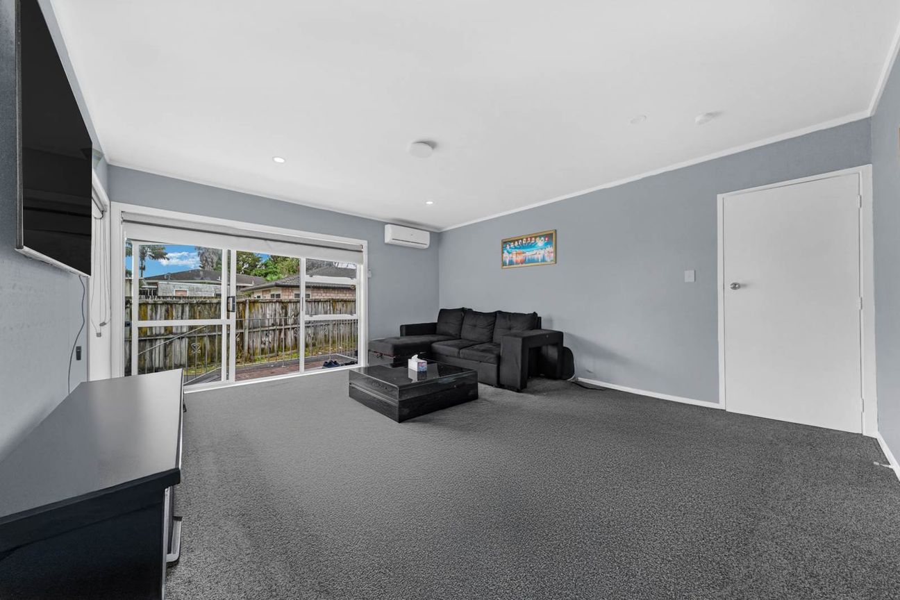 Brick & Tile Home in a Super Convenient Location - Ansicht 4