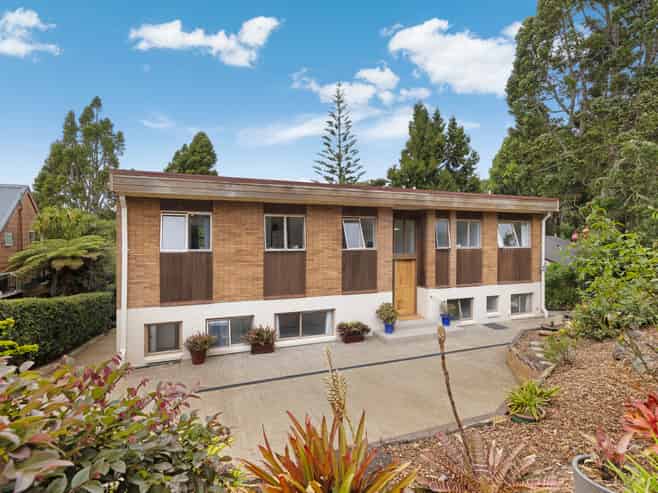 67 Daffodil Street, Titirangi