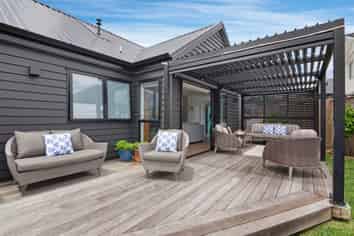 9 Koiora Lane, Long Bay