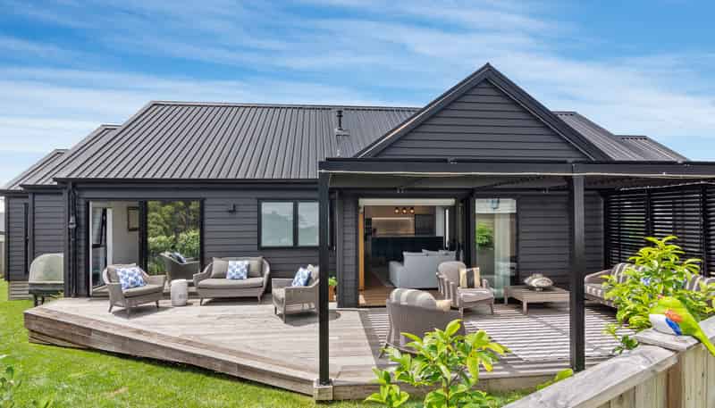 9 Koiora Lane, Long Bay