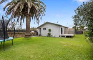 2/13 Hamurana Place, Te Atatu Peninsula