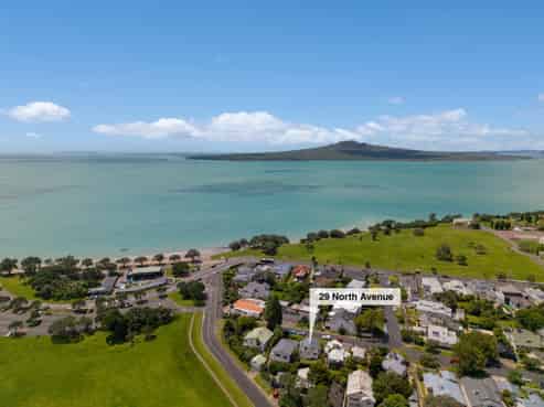 29 North Avenue, Narrow Neck