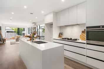 42 Lusitano Drive, Karaka