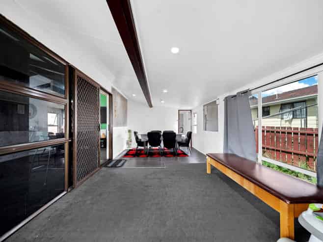 75 Kerrs Road, Manukau