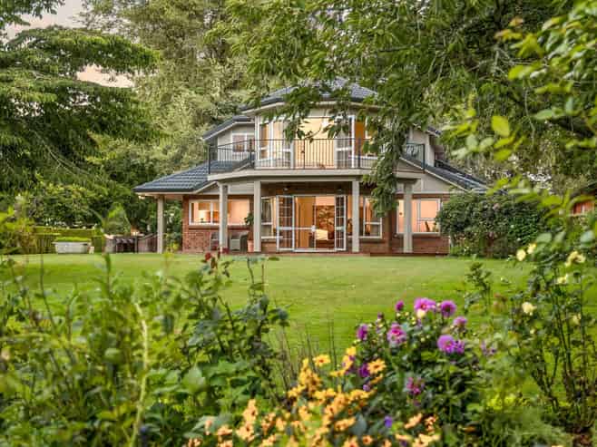 3611 Cambridge Road, Cambridge