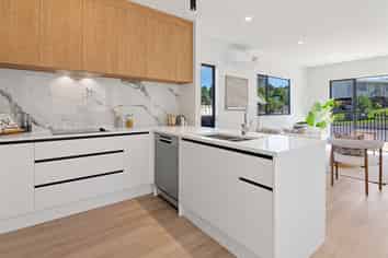 11 Glenfinn Place, Massey