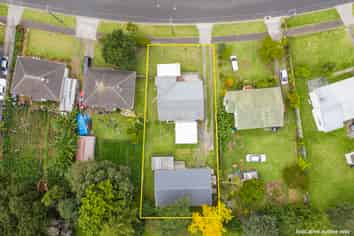 37 Torino Street, Point England