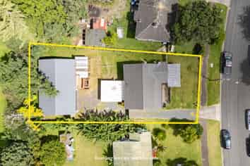 37 Torino Street, Point England