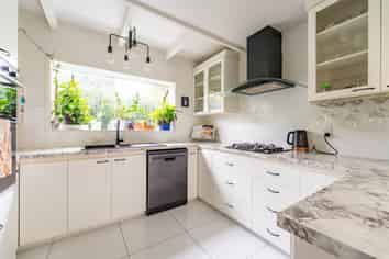 14 Poplar Street, Gleniti