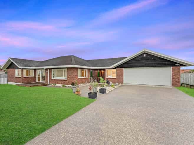 45 Oakridge Way, Northpark