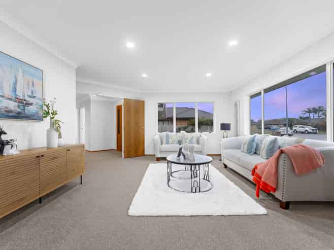 45 Oakridge Way, Northpark