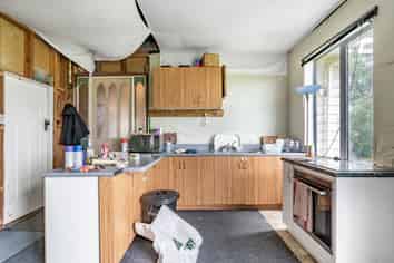 103 Ball Street, Kingswell