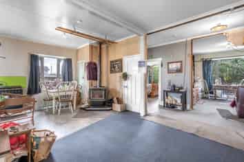 103 Ball Street, Kingswell