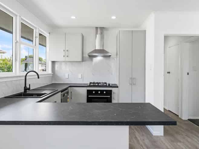 46 Caravelle Close, Mangere