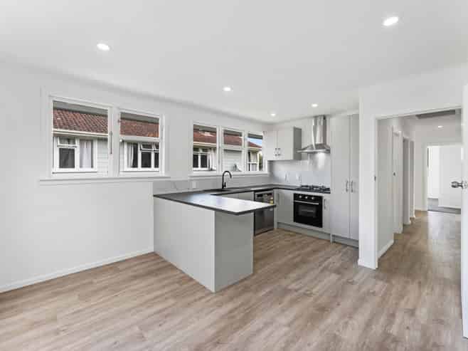 46 Caravelle Close, Mangere