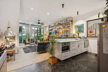 4 - 3 Holland Street, Te Aro