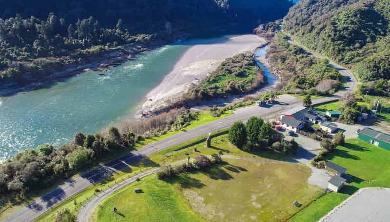 1205 Lower Buller Gorge, Westport