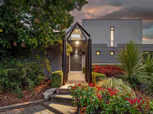 8 Harrods Court, Fendalton