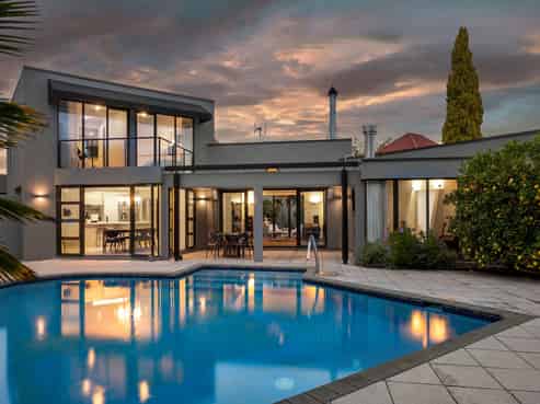 8 Harrods Court, Fendalton