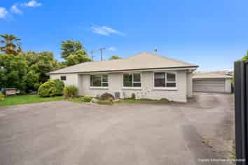 10 Neale Avenue, Stoke