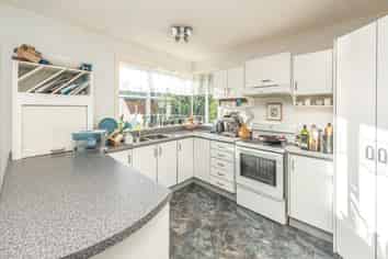 1 Hodge Place , Aramoho