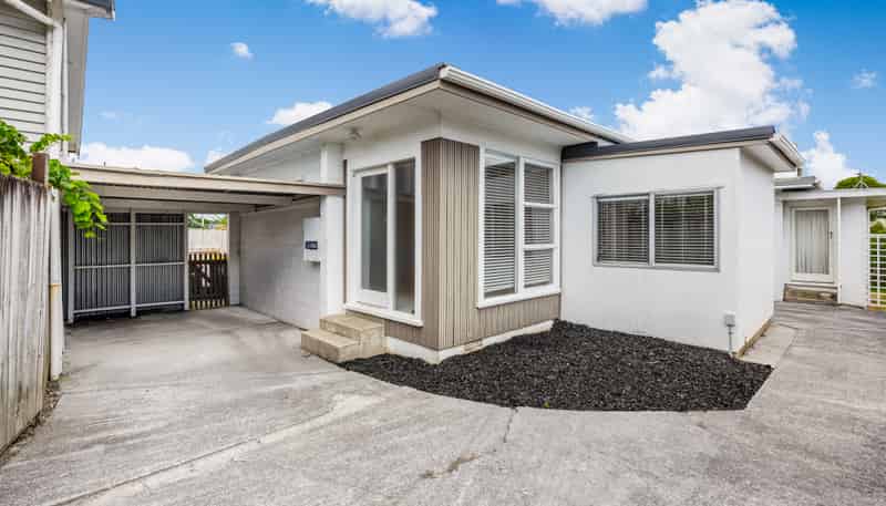 2/8 James Road, Manurewa
