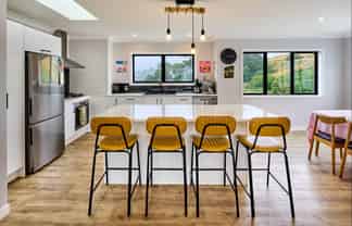 75 Erlestoke Crescent, Churton Park