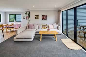 75 Erlestoke Crescent, Churton Park