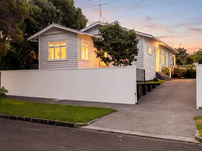 14 Oliver Street, Point Chevalier