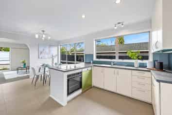 34 Beechdale Crescent, Pakuranga