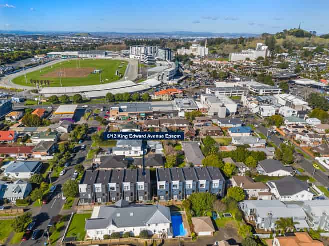 5/12 King Edward Avenue, Epsom