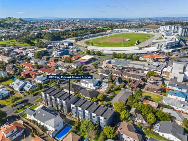 5/12 King Edward Avenue, Epsom
